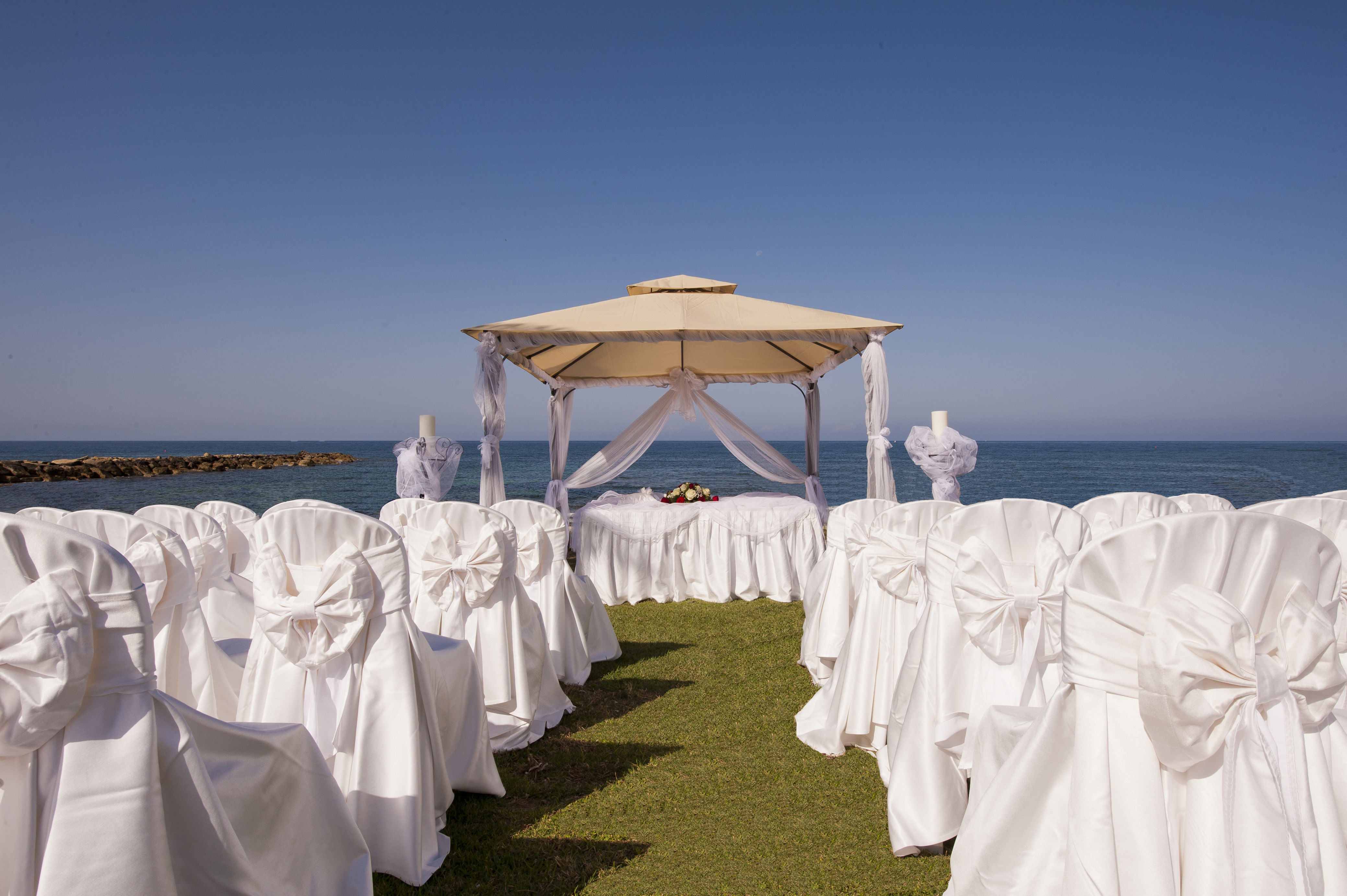 Book your wedding day in Constantinou Bros Athena Beach Hotel Paphos